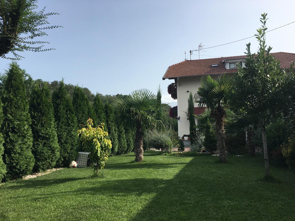 Garni San Paolo Hotel Appiano Sulla Strada Del Vino Exterior photo